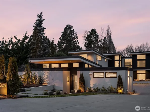 8024 NE 8th St, Medina, WA 98039