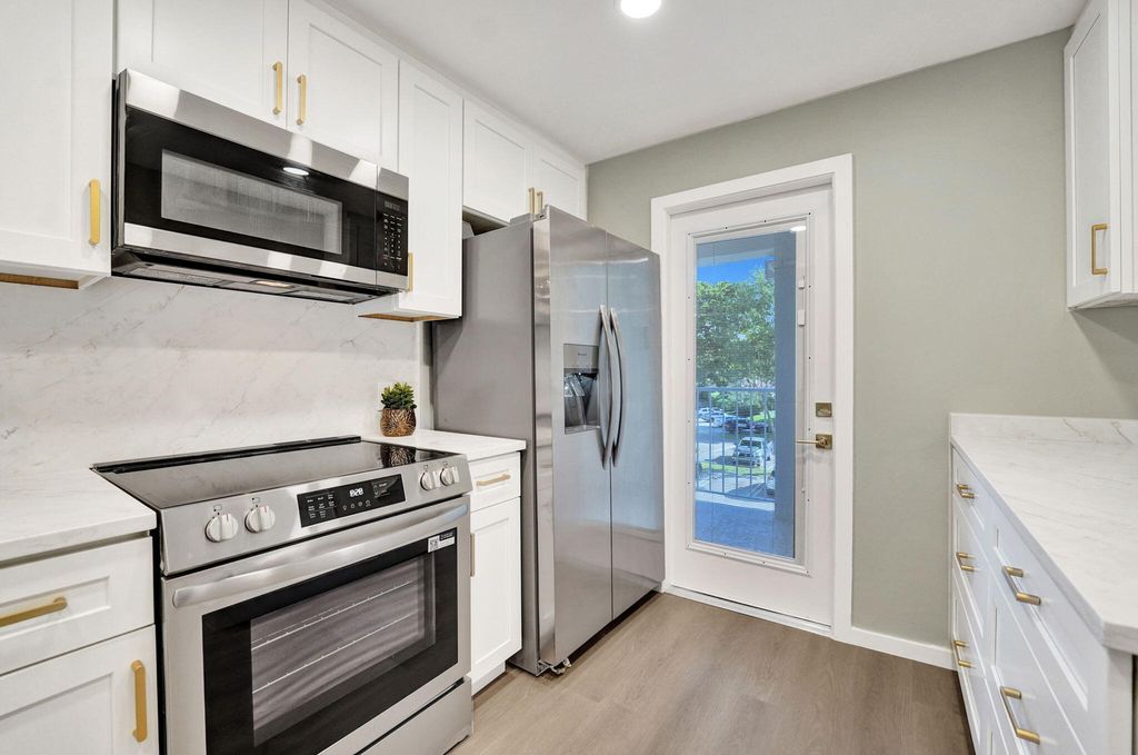 3010 N COURSE Drive #312, photo 9