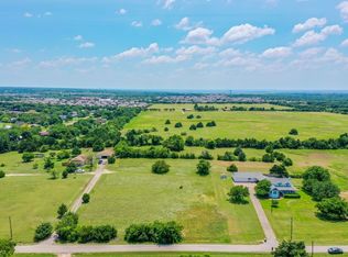Apple Ln, Midlothian, TX 76065
