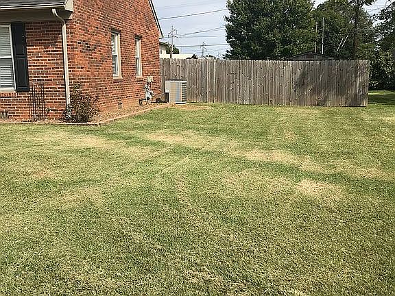 4th image of 3819 Lewis Ln