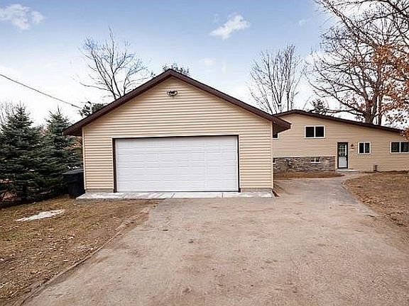 2nd image of 4433 189th Ln NE