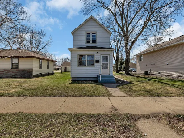 2430 1st St S, Saint Cloud, MN 56301