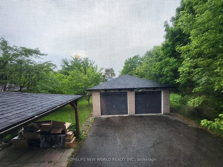 118 Cartier Cres #UPPER — Photo 19