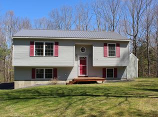 100 Bradford Ln, China, ME 04358