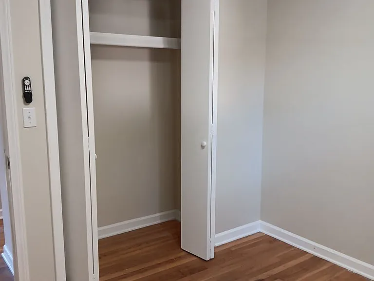 110 Middlesex Dr — Photo 18