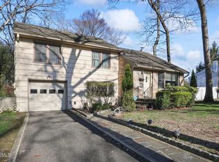 187 Elmwood Rd, Oakhurst, NJ 07755