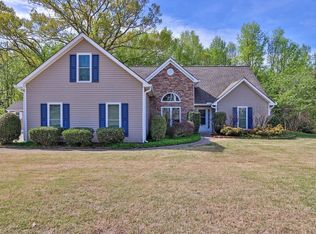 6211 Wilmington Way, Flowery Branch, GA 30542