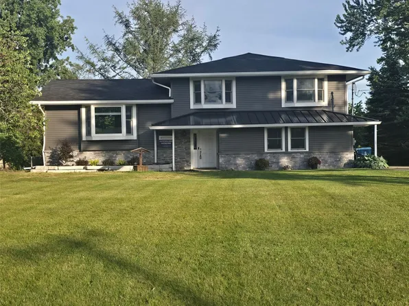 13477 S Horrell Rd, Fenton, MI 48430