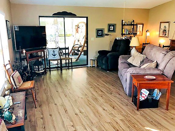 3rd image of 5482 San Luis Dr #5482