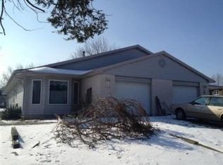 712 Bartlett St, Huntington, IN 46750
