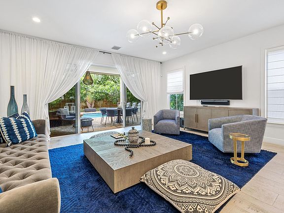 2nd image of 1033 NE 13th Avenue #1033