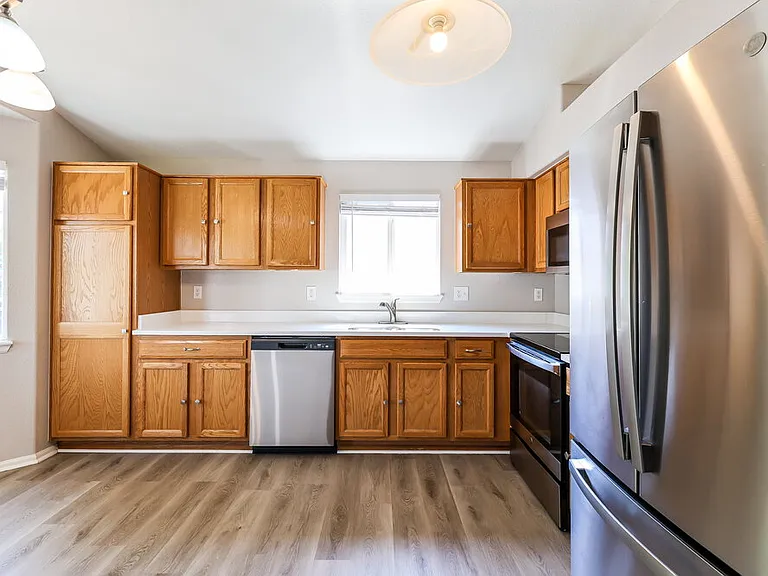 18284 Michigan Creek Way — Photo 7