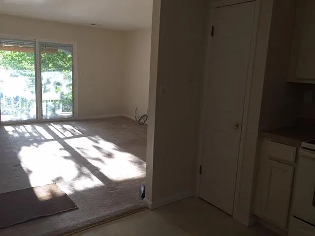 2 bed, 784 sqft, $1,350 — Photo 3