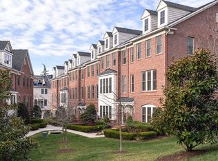 2638 S Kenmore Ct, Arlington, VA 22206