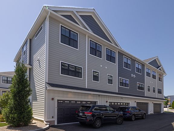 4th image of 50 Cate St #16