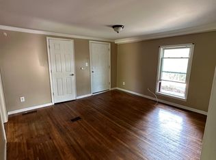 200 W Center St #3, Medina, NY 14103