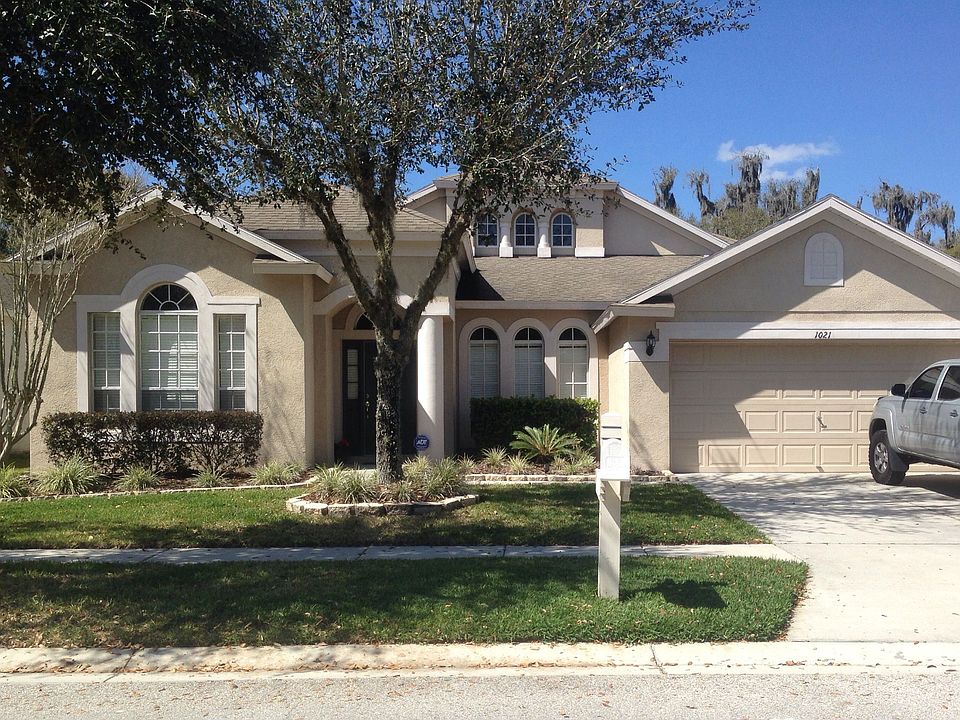 1st image of 1021 Helmsdale Dr