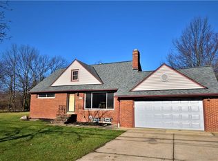 26501 Chardon Rd, Richmond Heights, OH 44143
