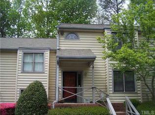 205 Oak Hollow Ct, Raleigh, NC 27613