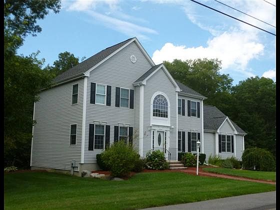 2nd image of 14 Shamrock Cir