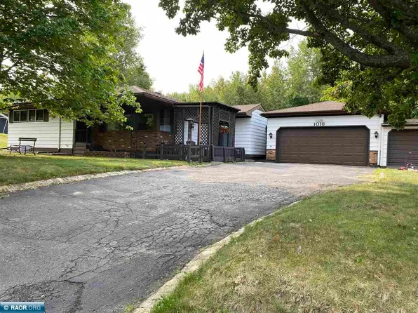 1016 2nd St W, Eveleth, MN 55734