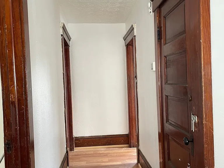 2325 4th St NW — Photo 3