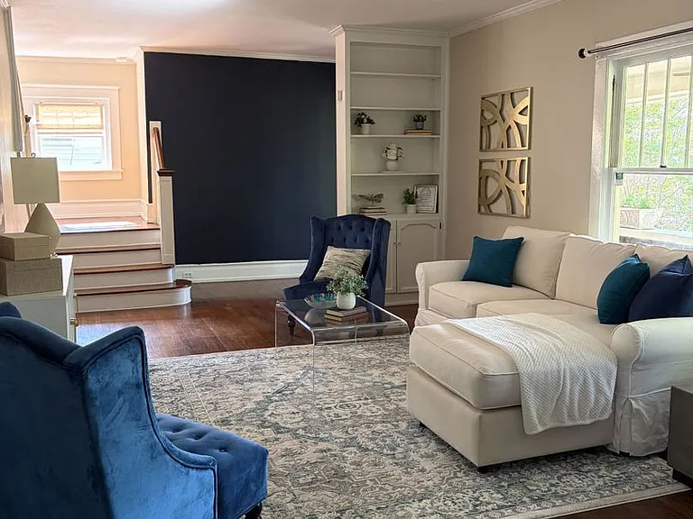 2717 Caldwell Ave S — Photo 8