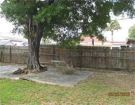 3rd image of 10528 NW 33rd Ave