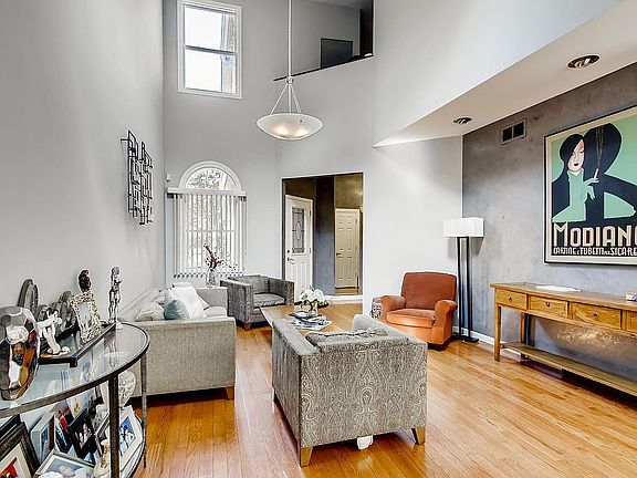 5th image of 6727 N Cicero Ave