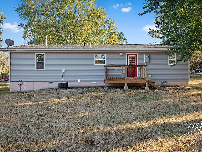 93 Cochran Dr — Photo 10