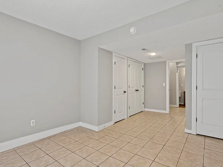 7167 Holland Ln — Photo 4