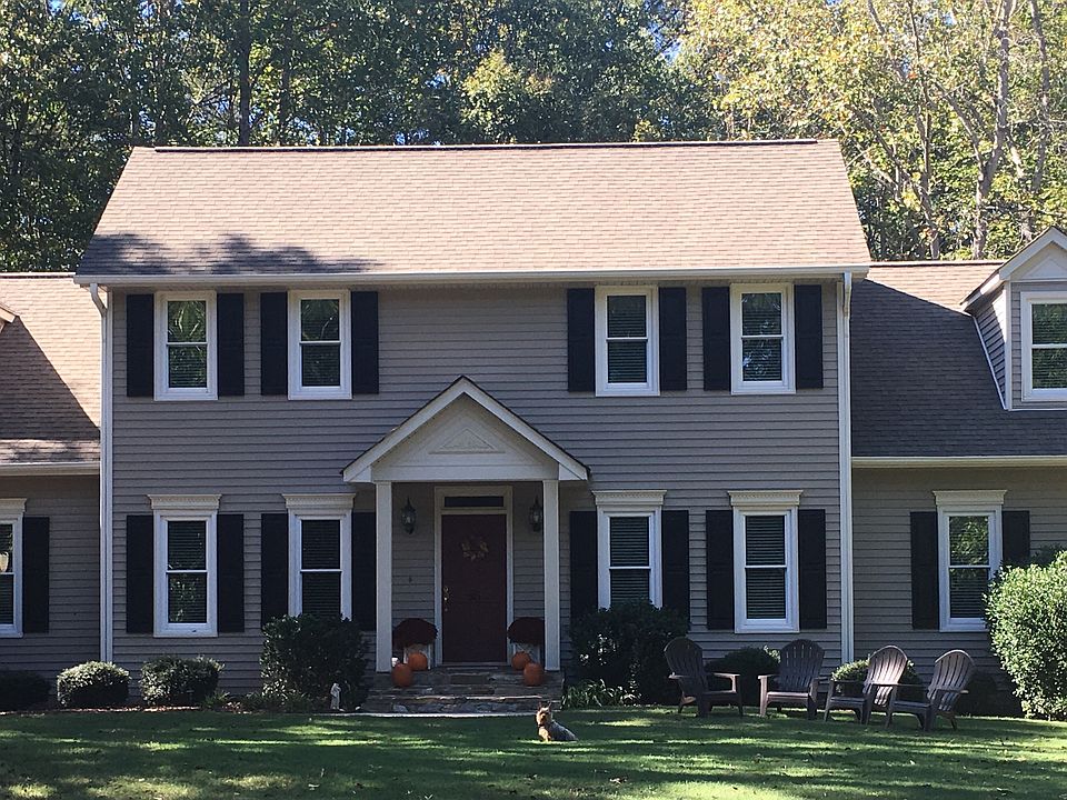 2nd image of 85 Inland Cir