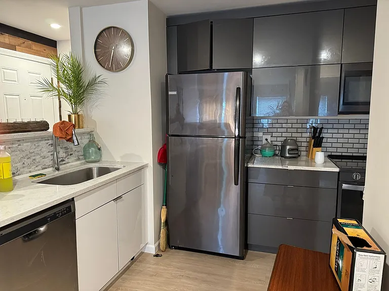 30 Wolf Rd #415 — Photo 3