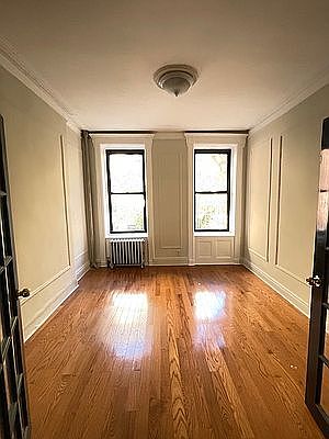 2nd image of 206 E 10th St Floor 2