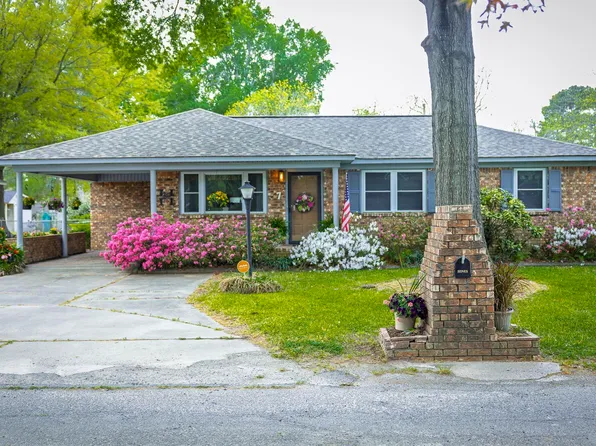 7 Azalea Ct, Stuttgart, AR 72160