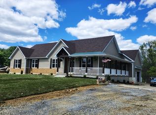 81 Belview Rd, Phillipsburg, NJ 08865