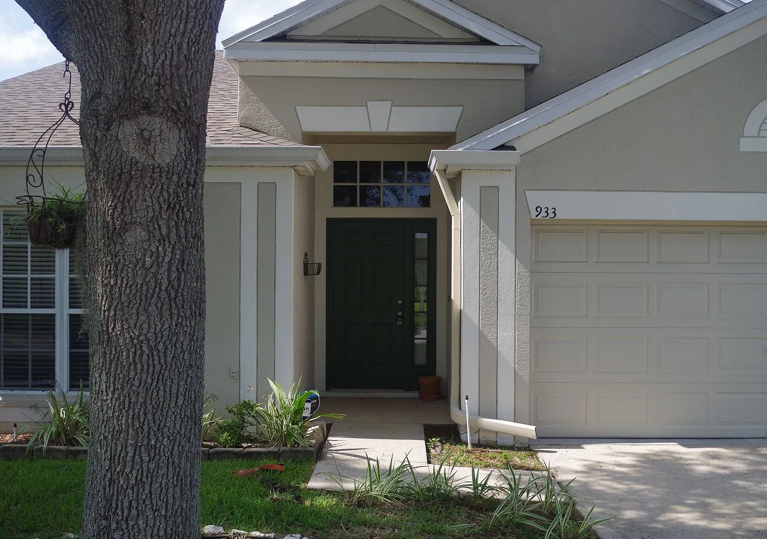 Pond Views-Updated Brandon Home! — Photo 2