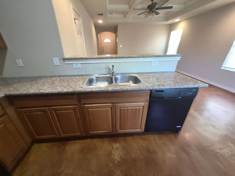 4814 Appleseed Ct — Photo 8