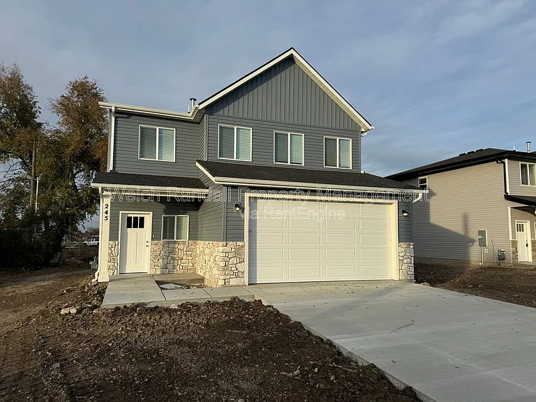 245 W 600 N — Photo 1