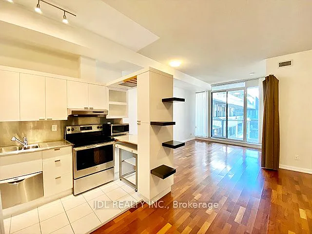 111 Elizabeth St #1810 — Photo 2