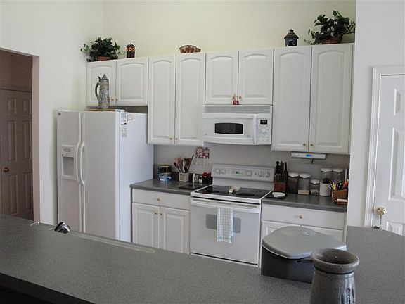 5th image of 650 Settlers Walk Blvd