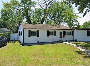 1800 Darville Dr, Hampton, VA 23663