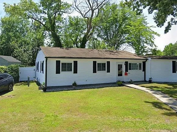 1800 Darville Dr, Hampton, VA 23663
