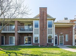 2185 Leighton Dr, Shelby Township, MI 48317
