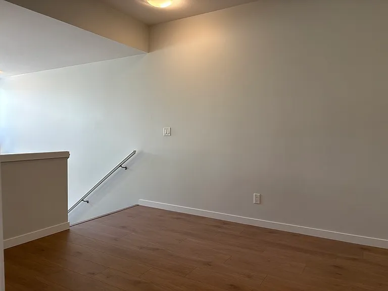 1550 Dickson Ave #6 — Photo 8