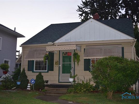 4th image of 2158 Portsmouth Ave