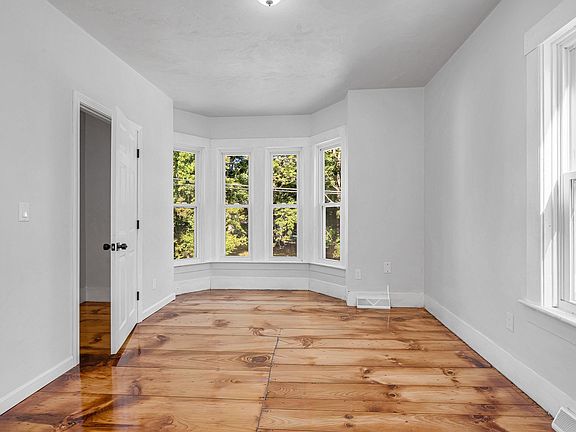 5th image of 69 Groton St