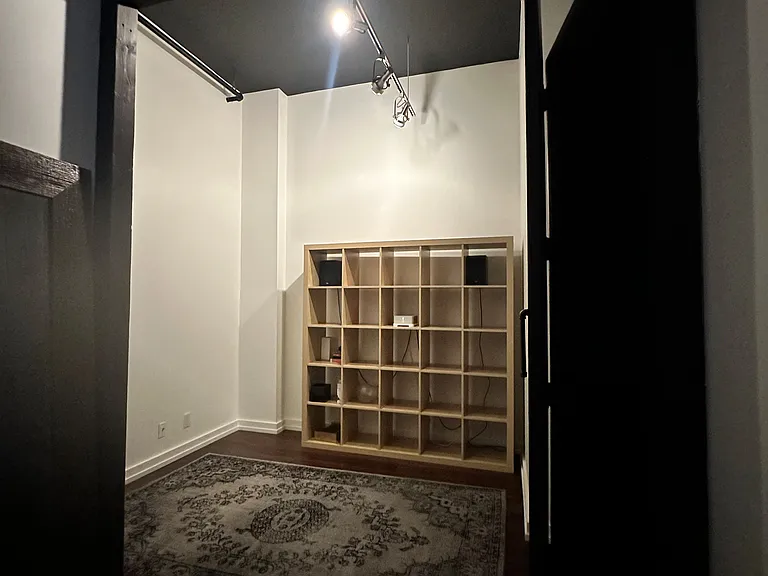 43 Hanna Ave #708 — Photo 18
