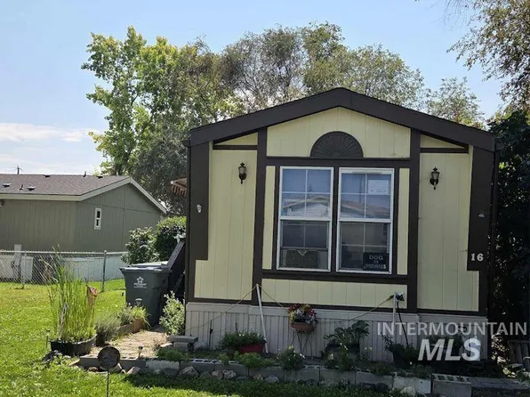 3320 Airport Rd Trailer 16, Nampa, ID 83687