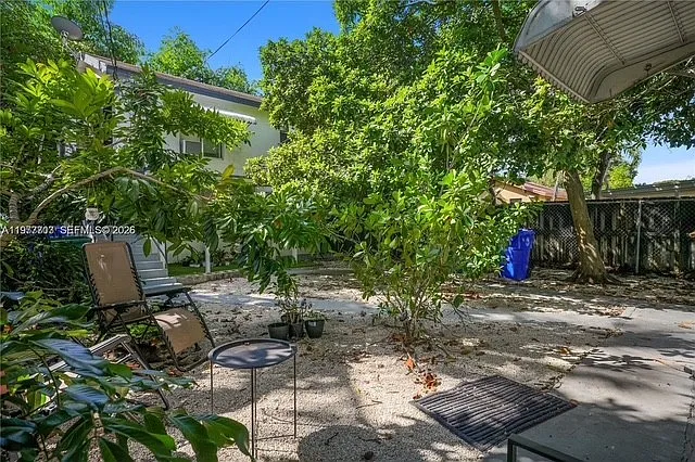 128 NW 53rd St #C — Photo 9